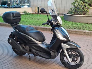 scooter piaggio Beverly 350
