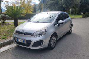 KIA RIO III CRDI 1.4 EX PLUS anno 2012 214000 KM p