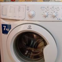 Lavatrice INDESIT IWC 7115  KG 7