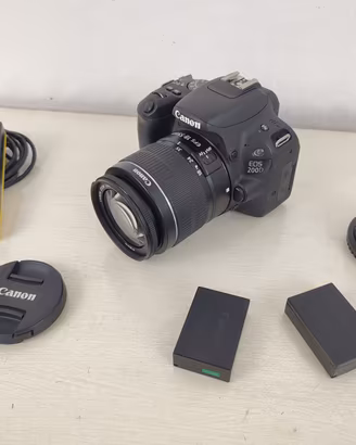 Canon 200d Wi-Fi Touch Come nuova 6400 Scatti!