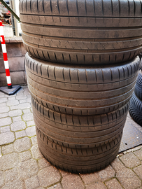 Pneumatici 235/35 20 Michelin Pilot Sport 4S