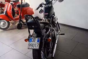 Harley Davidson 883