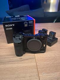 Sony a6400 (corpo macchina) + Smallrig e accessori