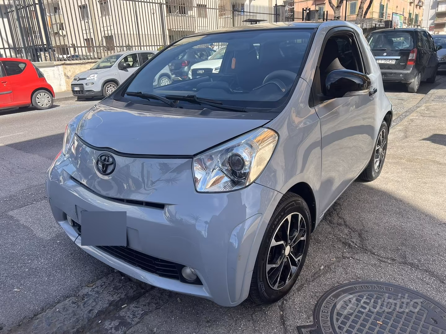 Toyota iQ