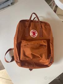 zaino Fjallraven kanken arancione ruggine 16 lt