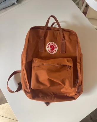 zaino Fjallraven kanken arancione ruggine 16 lt