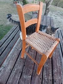 sedia vintage in legno 