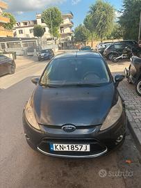 Ford Fiesta Titanium Polonia LEGGERE