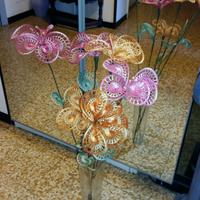 Fiori fatti a mano a uncinetto