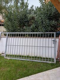 Cancello scorrevole in ferro zincato