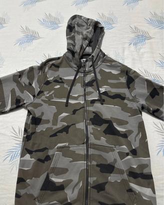 Giaccetto Nike mimetico con zip