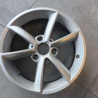 CERCHIO IN LEGA ANTERIORE SMART FORTWO 15”