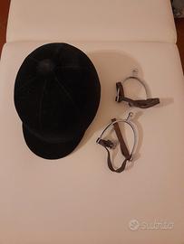 Cap e speroni  equitazione