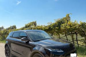 Evoque Black pack cerchi da 20 e guida assistita