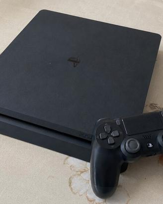 playstation 4 slim 500 GB più controller 