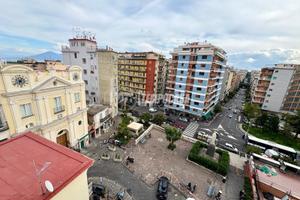 Appartamento a Napoli Piazzetta Arenella 5 locali