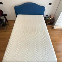 Letto a una piazza e mezza.