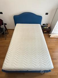 Letto a una piazza e mezza.