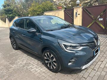 Renault Captur techni E-Tech full hybrid 145