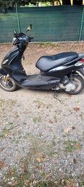 piaggio fly 50 4t 