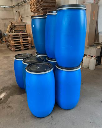 Bidoni in plastica da 120 l usati
