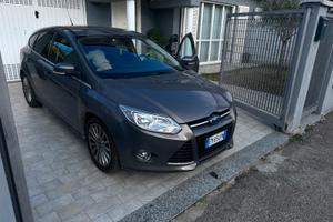 Ford focus benzina motore fuso