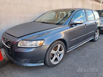Volvo V50 anno 2010 ricambi usati