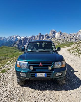 Mitsubishi New Pajero 2.5