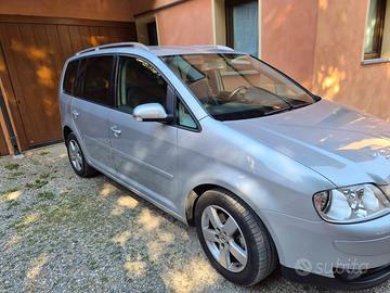 VW Touran 2006 Benzina