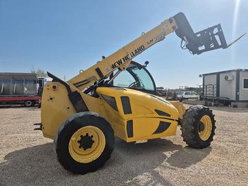 SOLLEVATORE TELESCOPICO NEW HOLLAND LM732 MT7