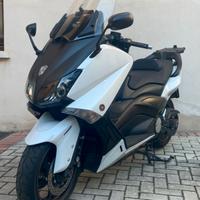 Tmax 530 39000 km