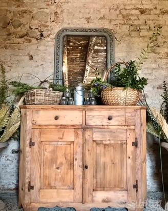 Credenza antica veneta in abete