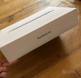 Mac Book Air 13 Chip Apple M1 con CPU 8 - core e G
