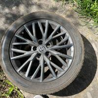 Cerchi Toyota 18" con gomme invernali Yokohama