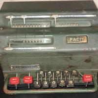 calcolatore   Facit  Lagomarsino