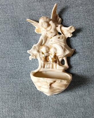 Acquasantiera in  ceramica porcellanata