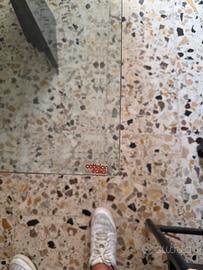 Tavolo in vetro e marmo CATTELAN