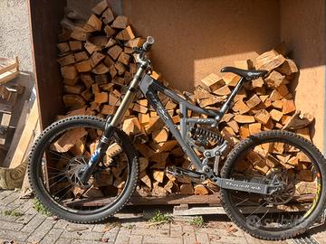 Bici da downhill freeride