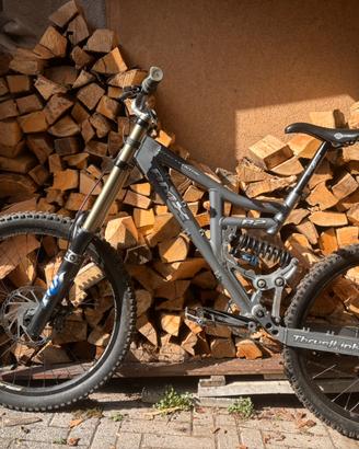 Bici da downhill freeride