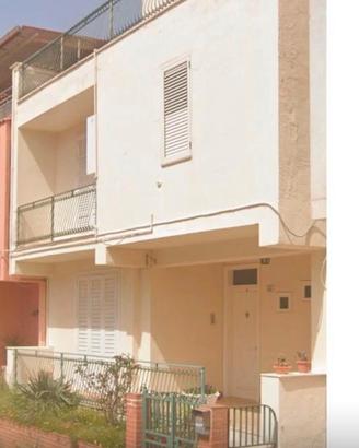 Casa intera su due livelli