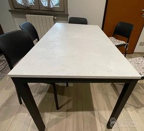 Tavolo da soggiorno con prolunga