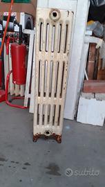 termosifone in ghisa con piedini