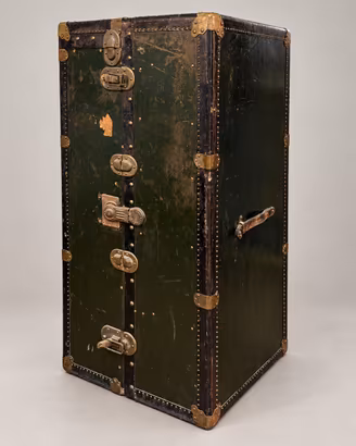Baule guardaroba Fendi vintage con cassettiera