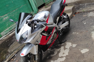 Cbr 600 f anno 2006
