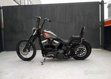 Harley-Davidson Softail Blackline - 2011