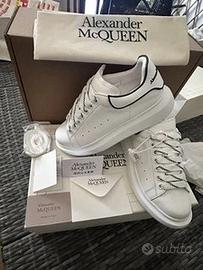 Sneakers Alexander McQueen oversized n 36 withe