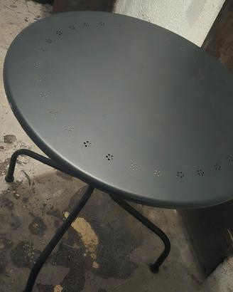 tavolino in acciaio da balcone