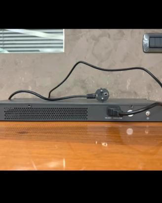 TP-Link modello TL-SG1024 a 24 porte Gigabit
