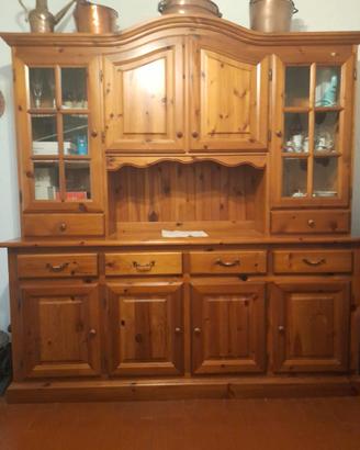 Credenza, tavolo e giropanca in legno massello