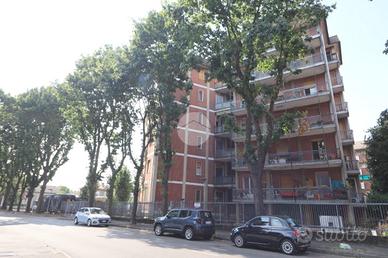 3 LOCALI A RHO